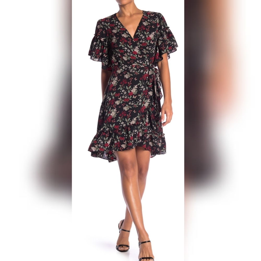 EUC Max Studio Floral Print Wrap Ruffle Dr…
